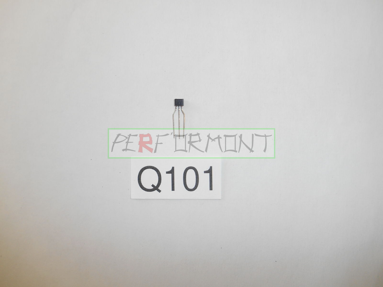 Transistor Q101 P06 11F0